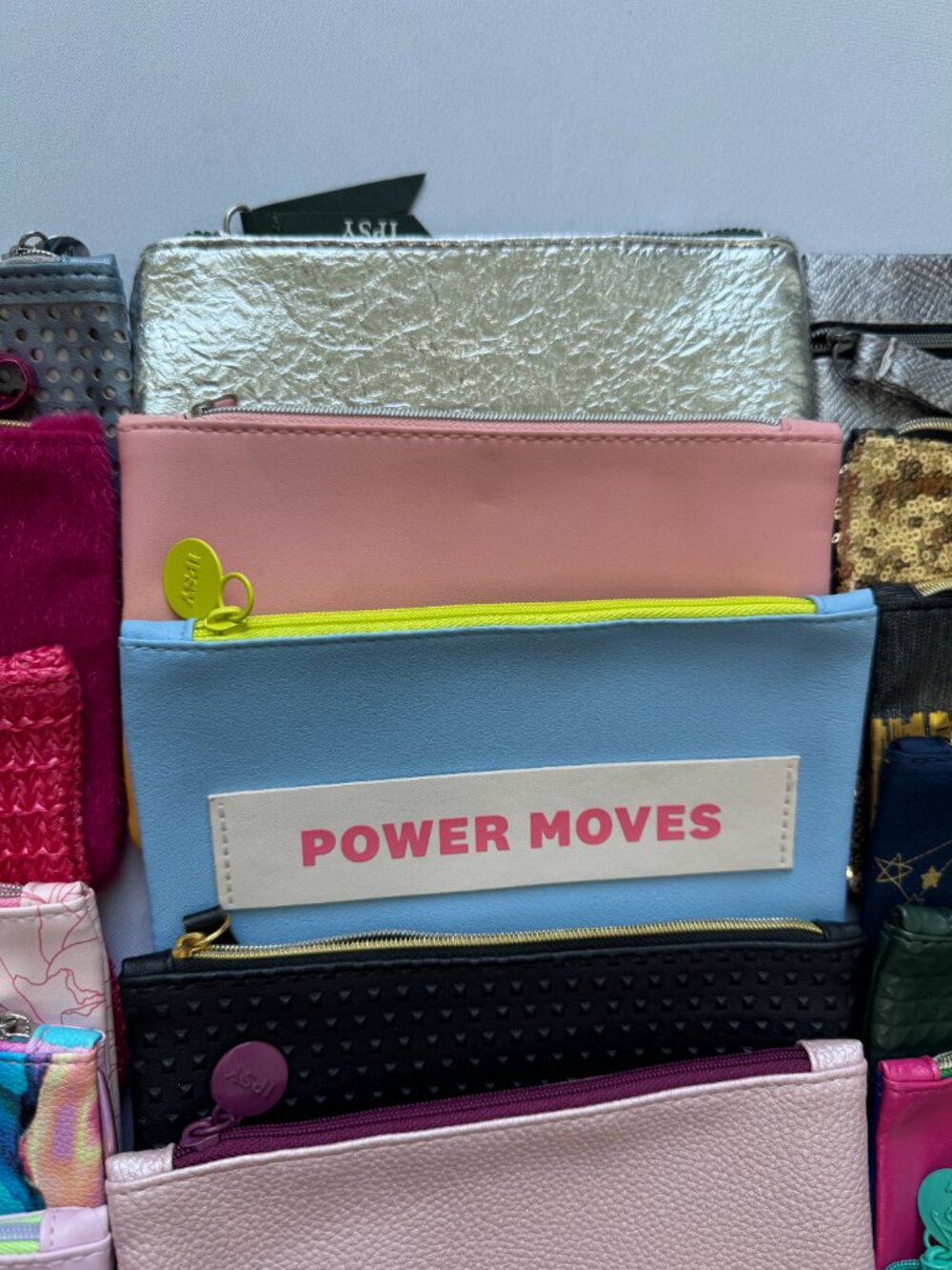 Lot of 20 Ipsy 2010s Glam Bags Makeup Pouches - Picture 5 of 13